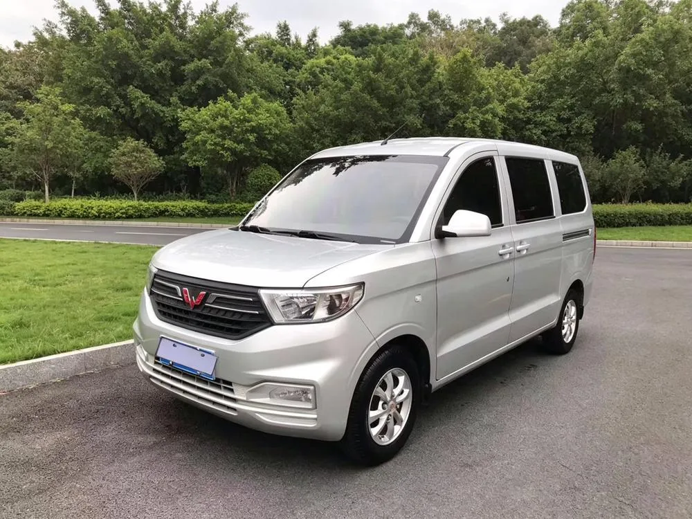 Wuling Hongguang V 1.5L Manual Dynamic Edition, 2021 — фото 1