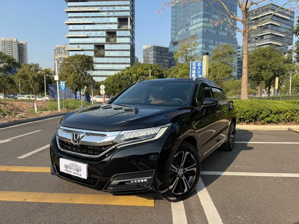 Honda UR-V 370TURBO 4WD Prestige Edition CN5, 2017 — фото 1