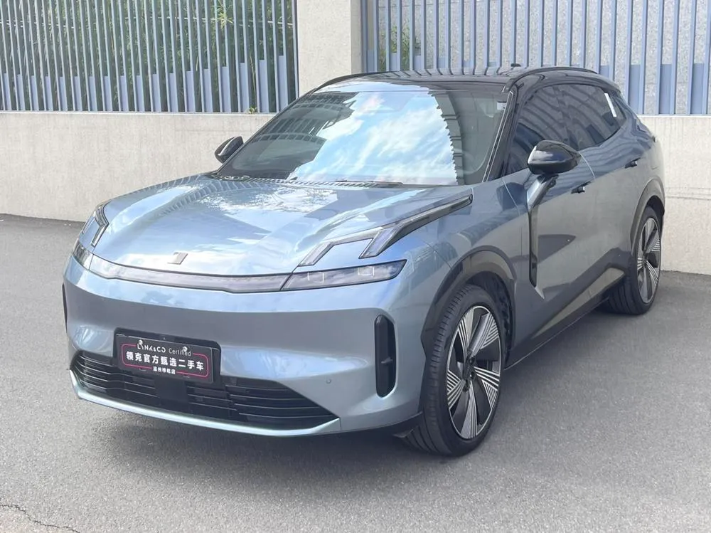 Lynk & Co 08 EM-P, 2025