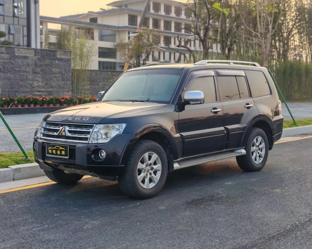 Mitsubishi Pajero (Import) 3.0L Elite Edition, 2011 — фото 1