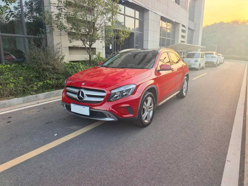 Mercedes-Benz GLA, 2016