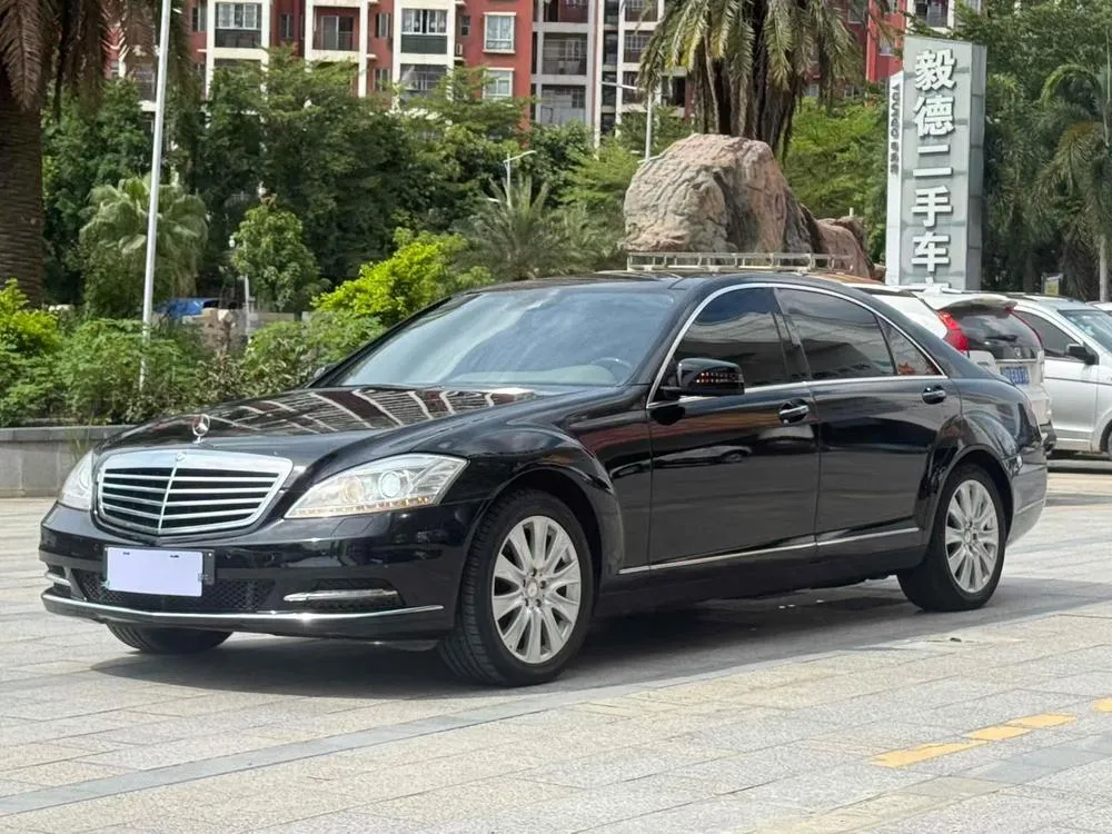 Mercedes-Benz S-Class, 2010