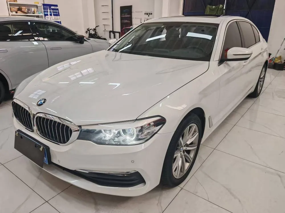 BMW 5-Series, 2018