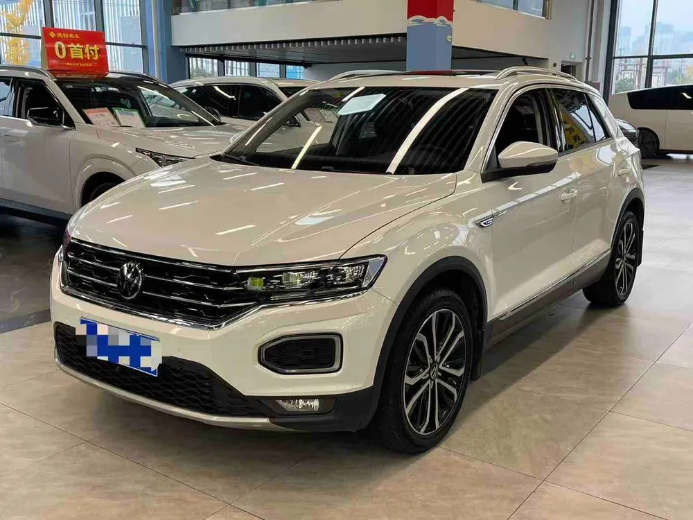 Volkswagen T-Roc 280TSI DSG 2WD Elite PLUS, 2022 — фото 1