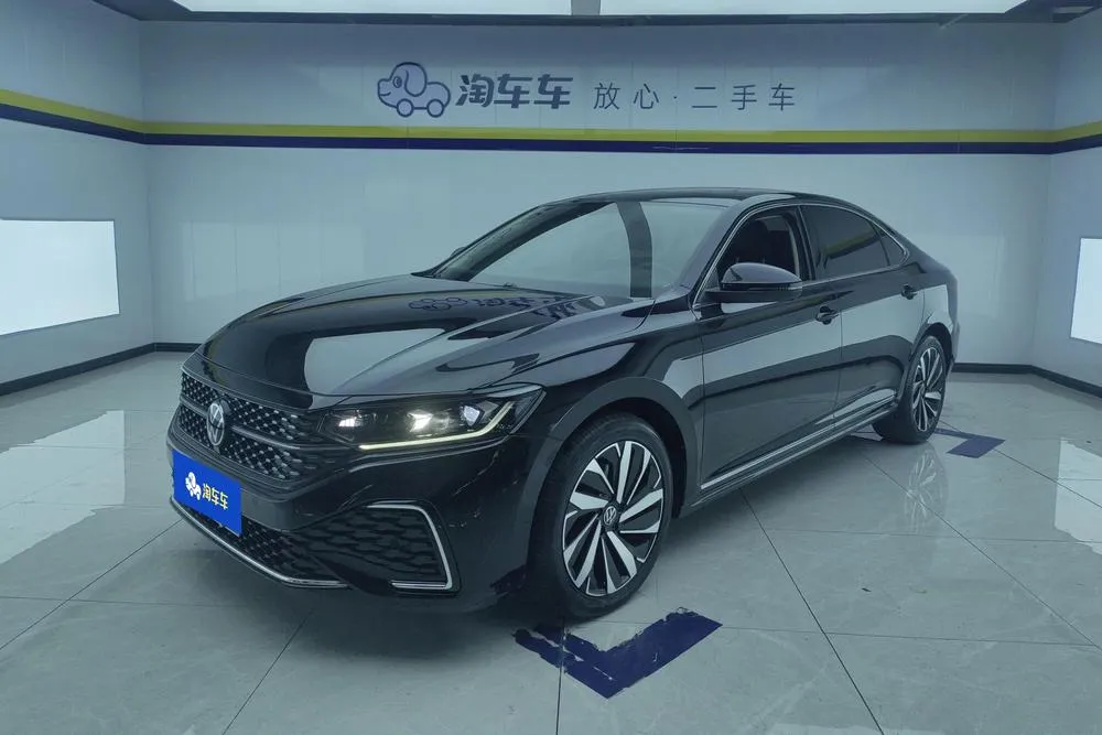 Фольксваген Passat Facelift 330TSI Elite Edition, 2023 — фото 1