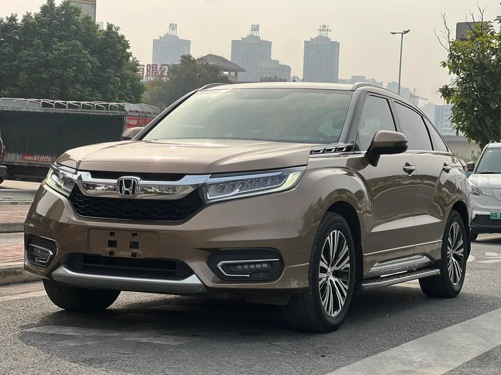 Honda Avancier 370TURBO 4WD Prestige Edition, 2017 — фото 1