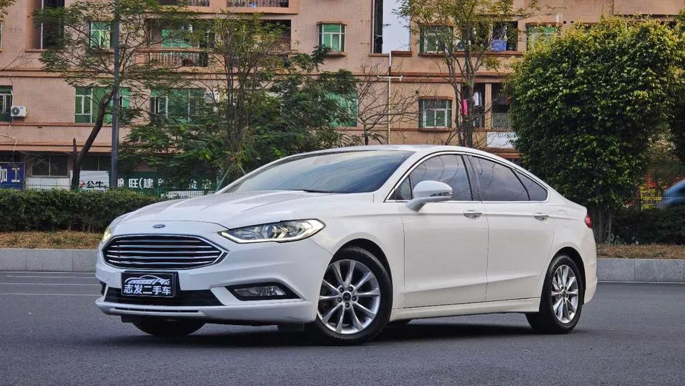 Ford Mondeo EcoBoost 200 Fashion Version, 2017 — фото 1