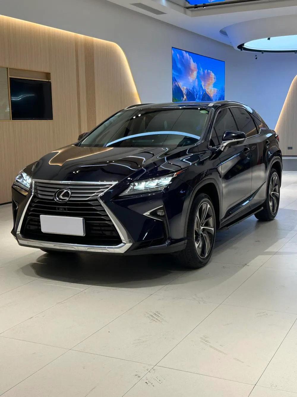 Lexus RX, 2016