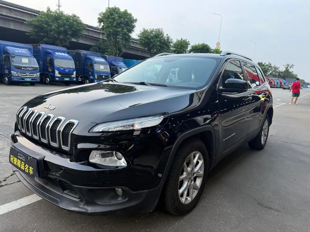 Jeep Cherokee 2.4L Leading Edition, 2016 — фото 1
