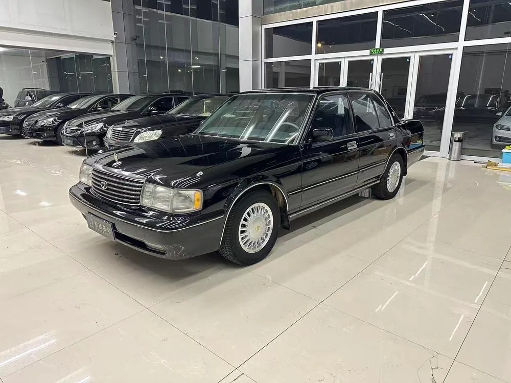 Toyota Crown, 1993