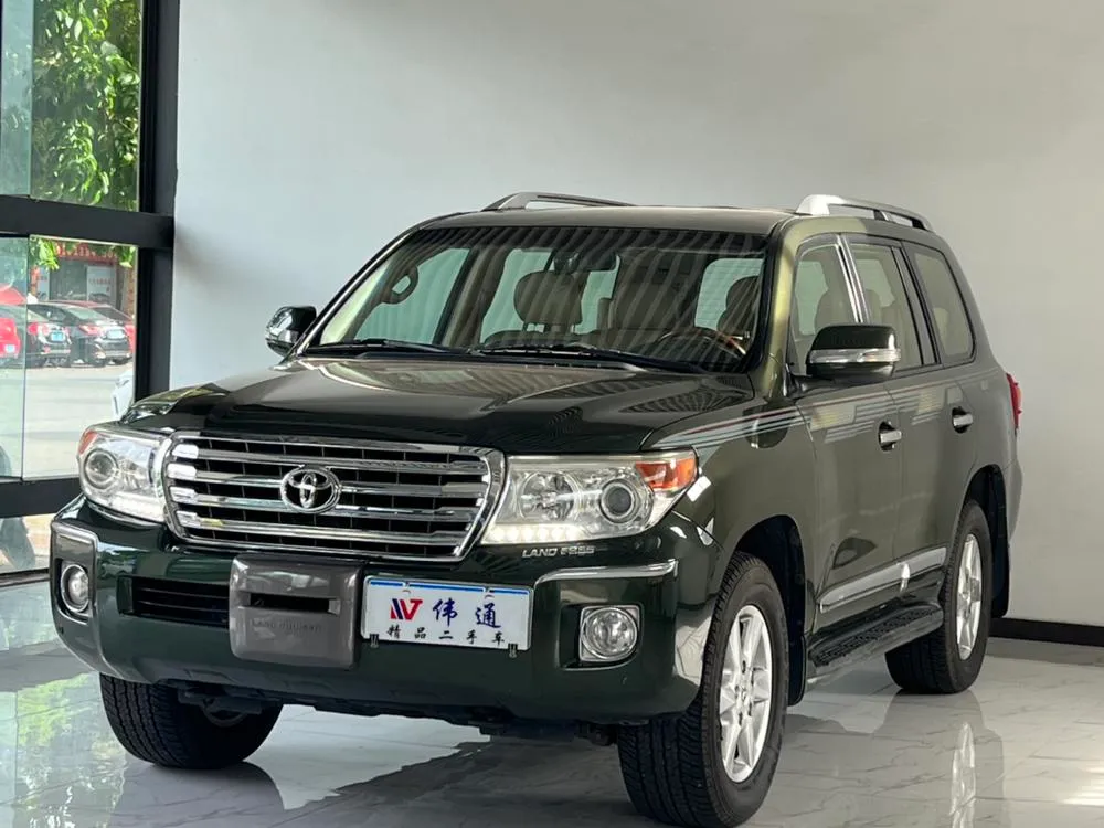 Toyota Land Cruiser (Import), 2014