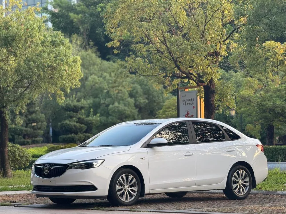 Buick Excelle Facelift 1.3T Auto Hybrid Elite Version, 2021 — фото 1