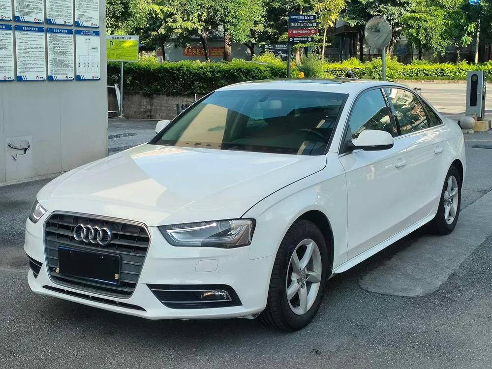 Audi A4L 35 TFSI Auto Standard Version, 2013 — фото 1