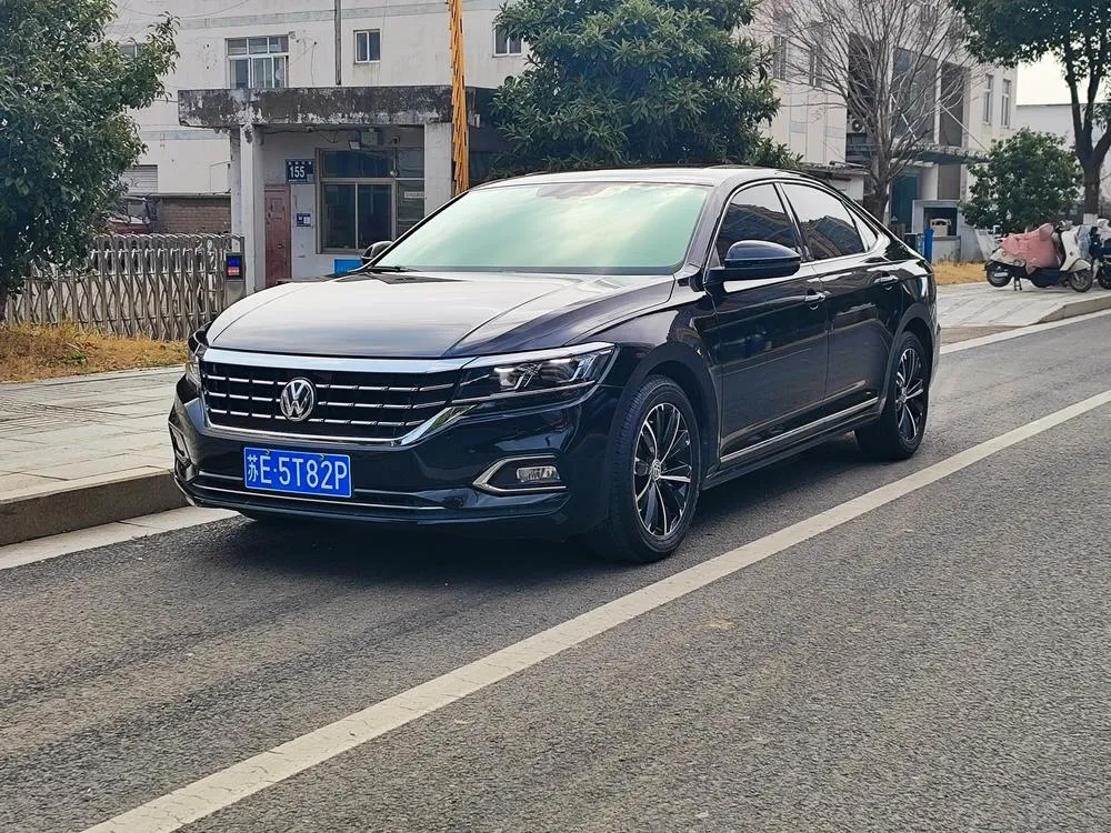 Volkswagen Passat 330TSI Elite Edition CN6, 2020 — фото 1