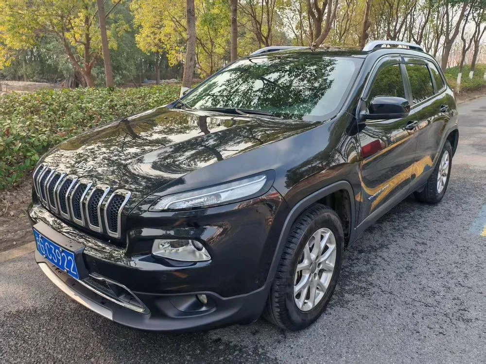 Jeep Cherokee 2.4L Smart Edition, 2016 — фото 1