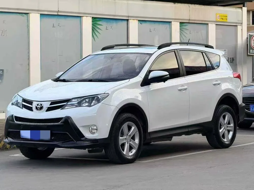 Toyota RAV4, 2013