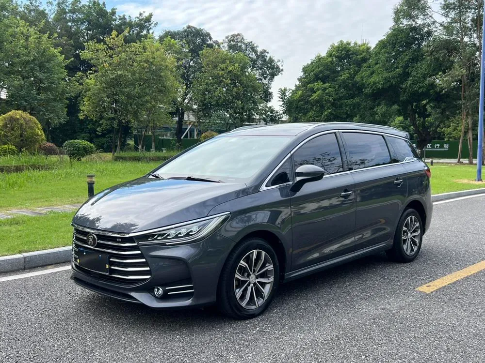 BYD Song MAX 1.5T Auto Smart Connected Sunroof Version 7 Seater CN6, 2019 — фото 1