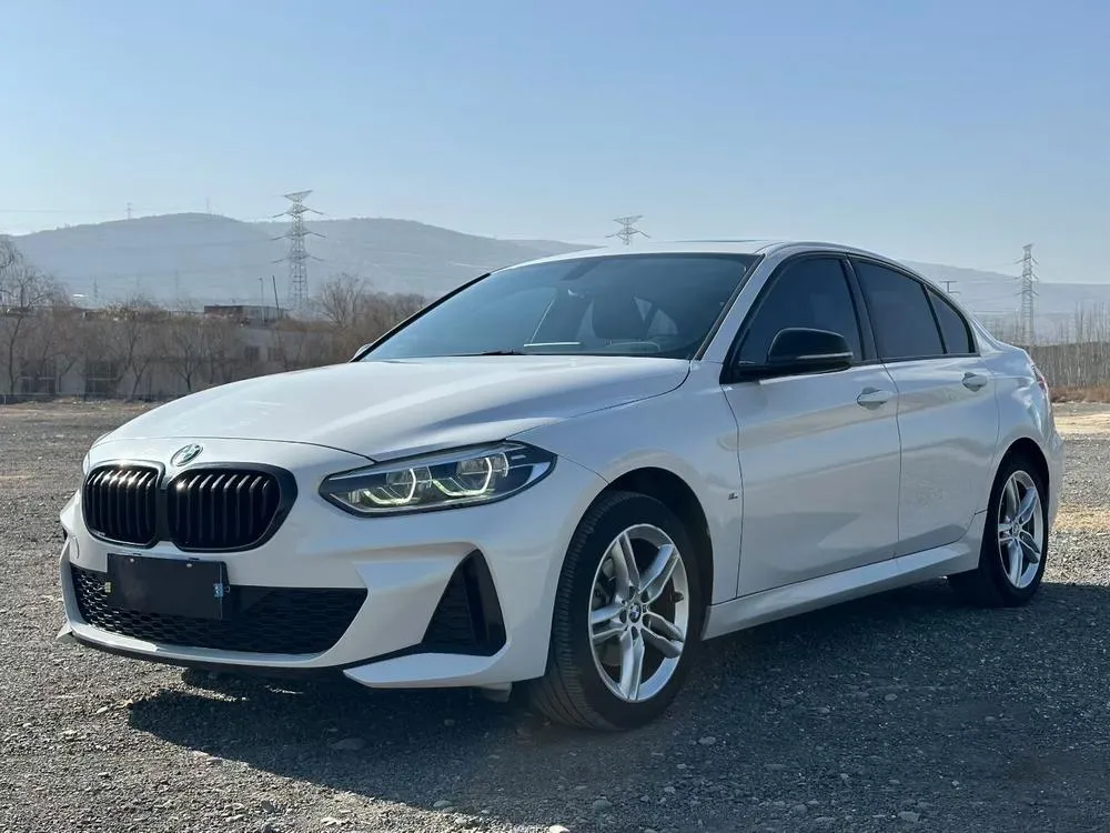 BMW 1-Series 120i M Sport Edition, 2021 — фото 1
