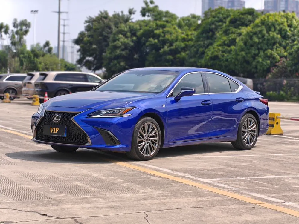 Lexus ES, 2020