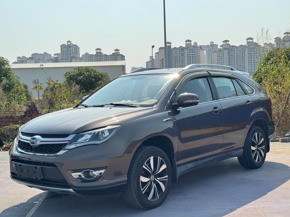 BYD S7 2.0T Auto Premium Version, 2017 — фото 1