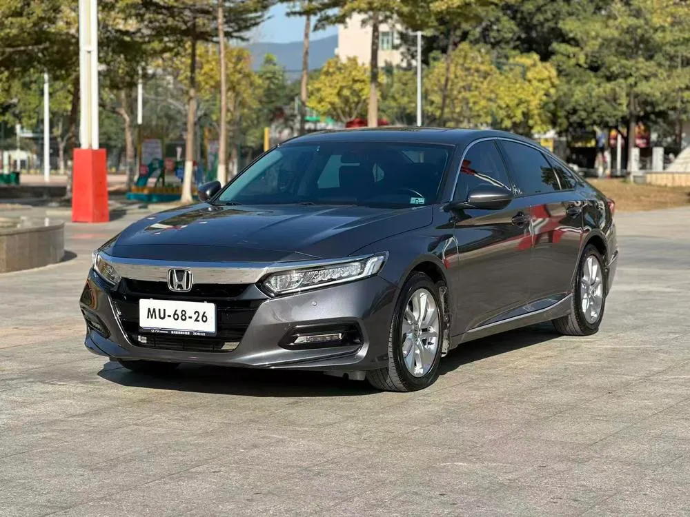 Honda Accord 260TURBO Elite Edition CN6, 2018 — фото 1