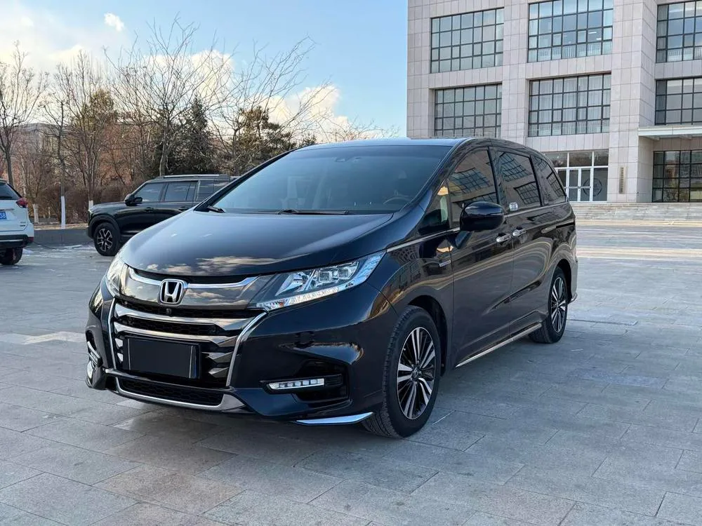 Honda Odyssey 2.0L Sharp · Refined Edition, 2019 — фото 1