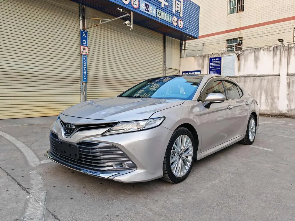 Toyota Camry 2.5G Luxury Edition CN6, 2019 — фото 1