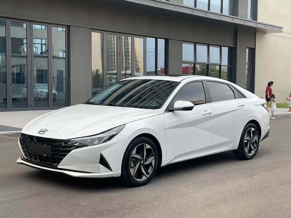 Hyundai Elantra 1.5L CVT GLX Elite Edition, 2021 — фото 1