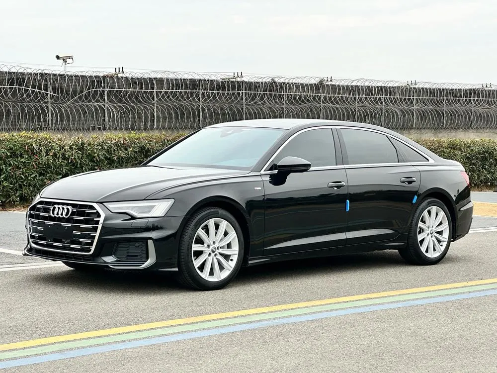 Audi A6L 45 TFSI Refined Version, 2022 — фото 1