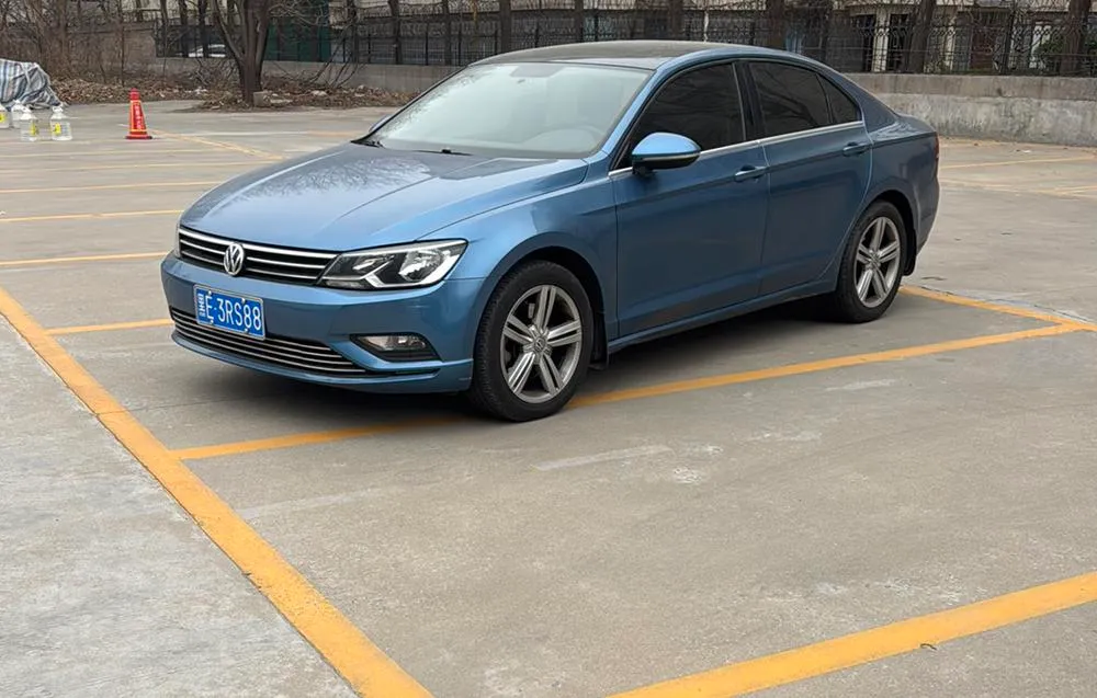 Volkswagen Lamando 330TSI DSG Luxury Edition, 2015 — фото 1