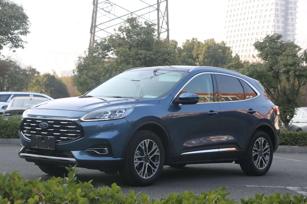 Ford Escape EcoBoost 245 2WD Model, 2020 — фото 1
