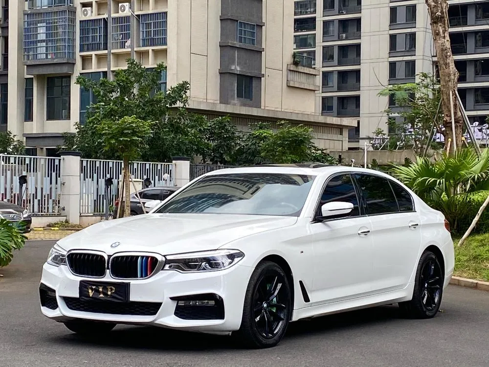 BMW 5-Series, 2018