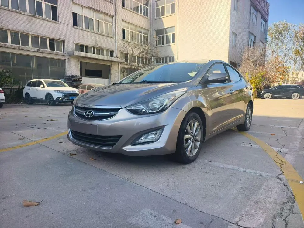 Hyundai Elantra Langdong, 2015