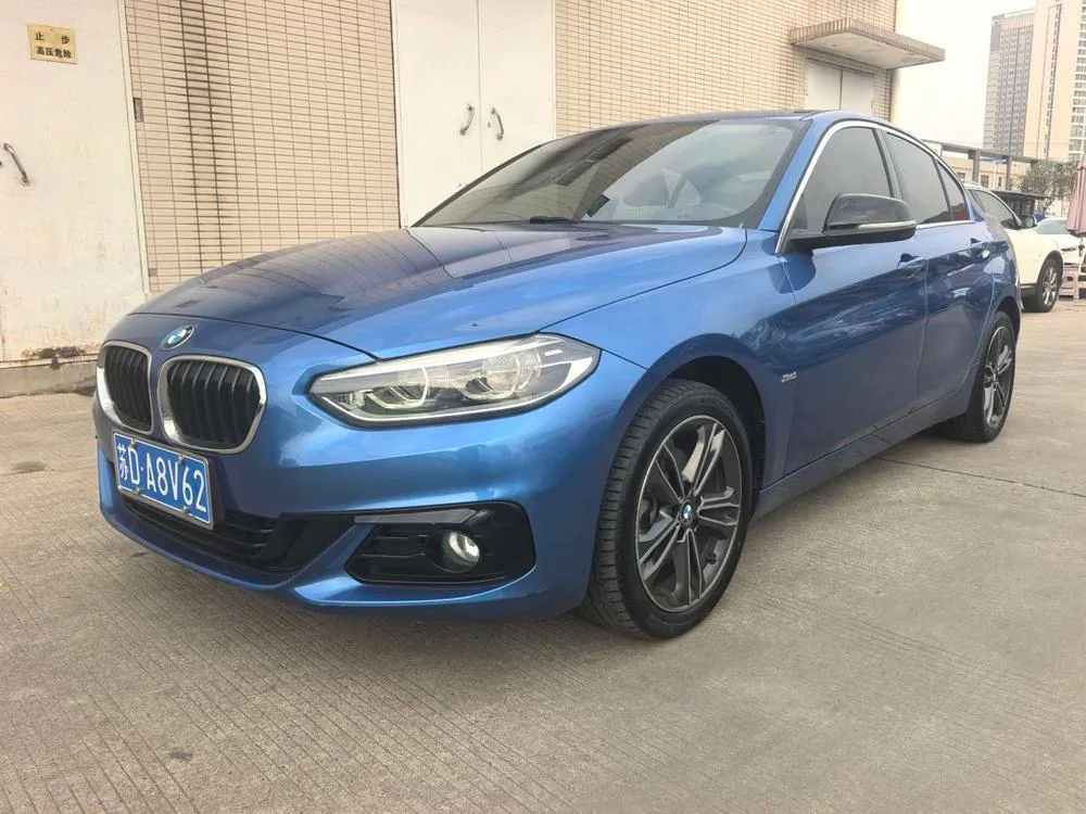 BMW 1-Series 118i Sport Version, 2018 — фото 1