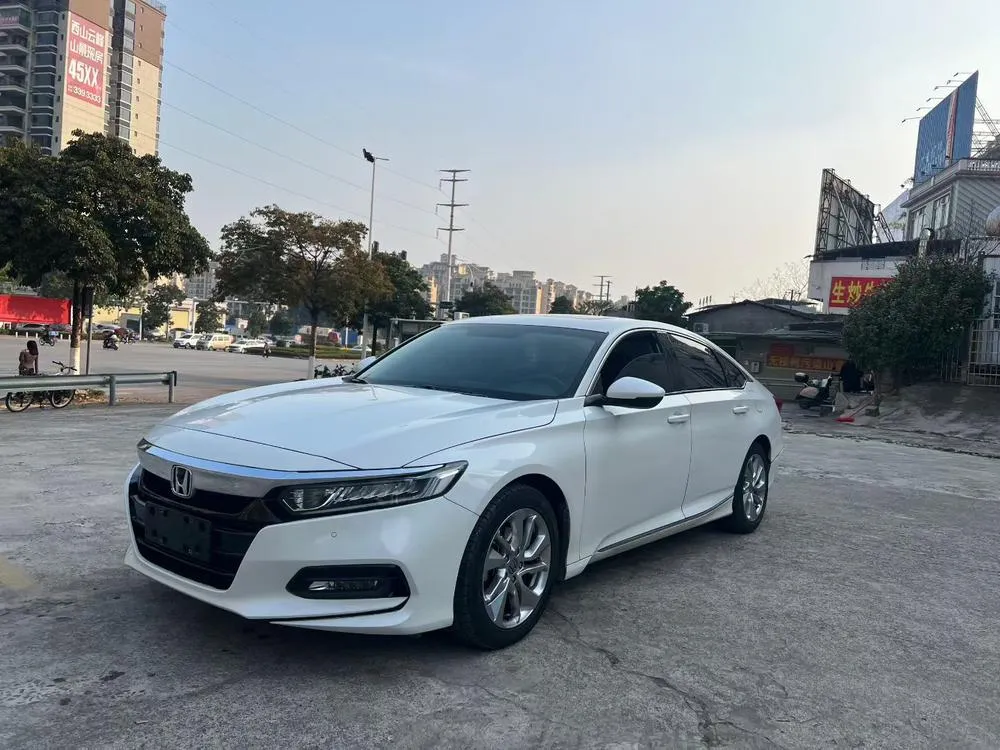 Honda Accord 260TURBO Elite Edition CN6, 2018 — фото 1