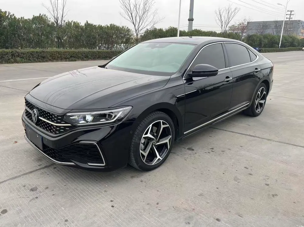 Volkswagen Passat, 2023