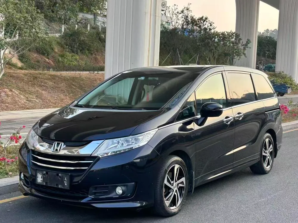 Honda Odyssey 2.4L Smart Edition, 2015 — фото 1