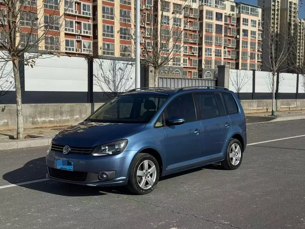 Volkswagen Touran 1.4T Auto Edition 5 Seater, 2013 — фото 1