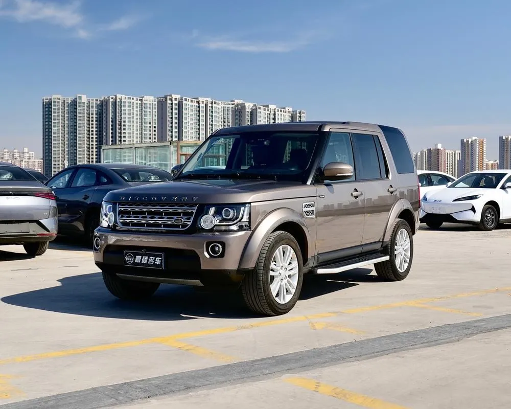 Ленд Ровер Discovery 3.0 SC Black Edition HSE, 2016 — фото 1
