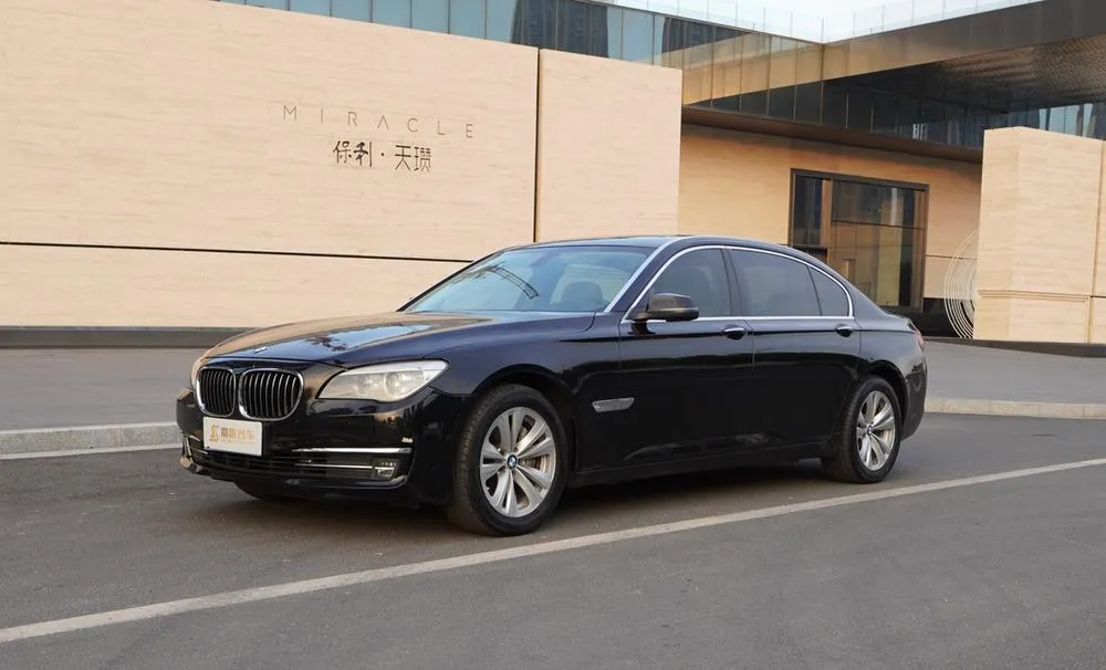 BMW 7-Series, 2013