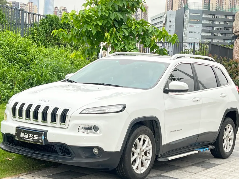 Jeep Cherokee, 2016