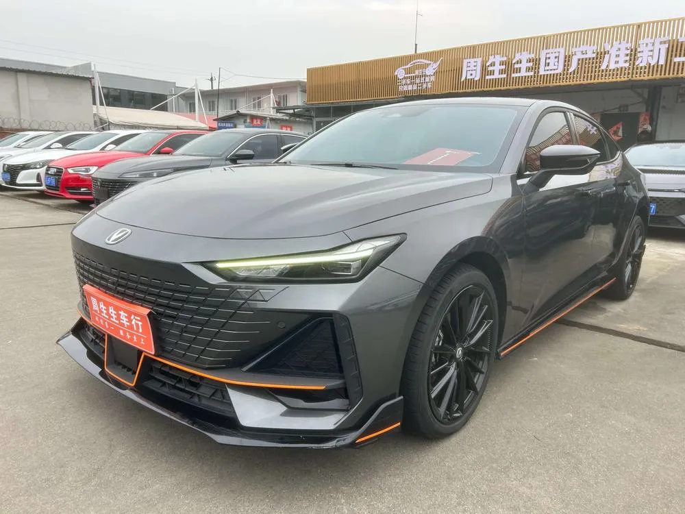Changan UNI-V 1.5T Sport Edition, 2023 — фото 1