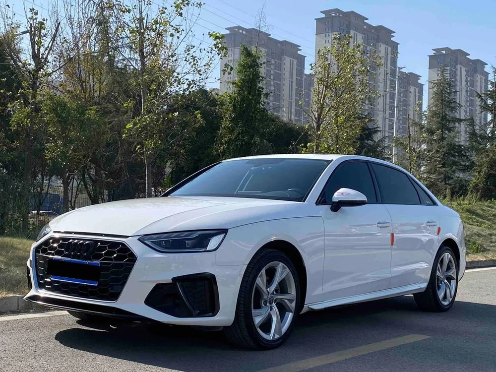 Audi A4L, 2020