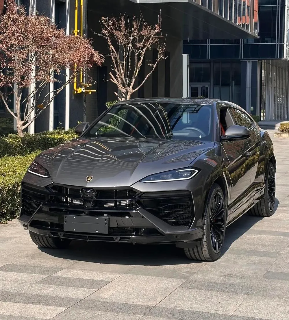 Lamborghini Urus SE, 2025