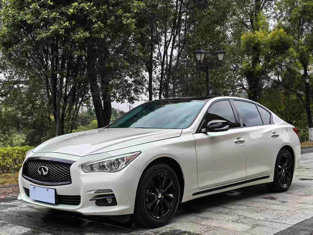 Infiniti Q50L, 2016