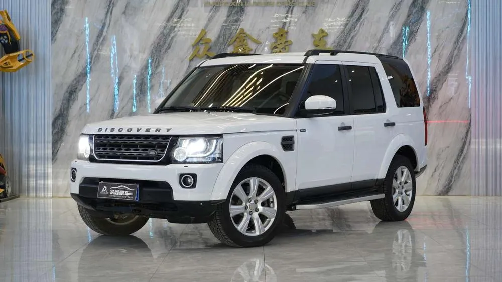 Land Rover Discovery 3.0 V6 SC SE, 2015 — фото 1