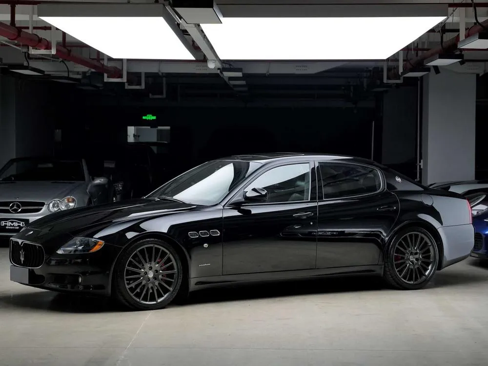Maserati Quattroporte 4.7L Спорт, 2010 — фото 1