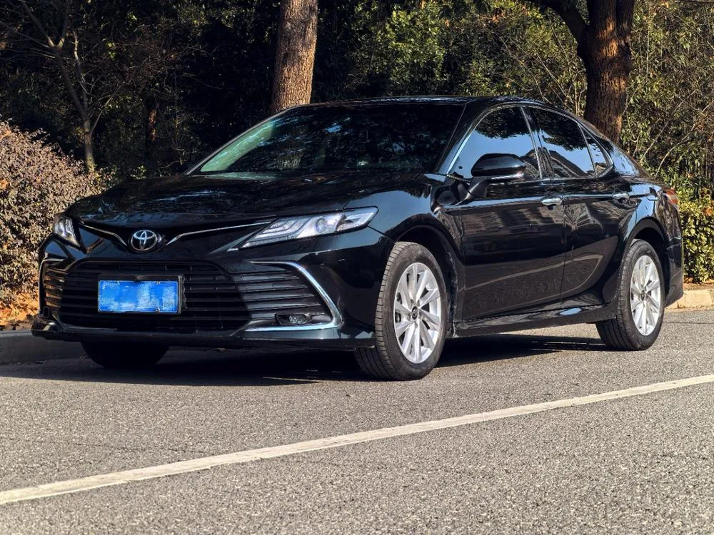 Toyota Camry 2.0G Luxury Edition, 2022 — фото 1