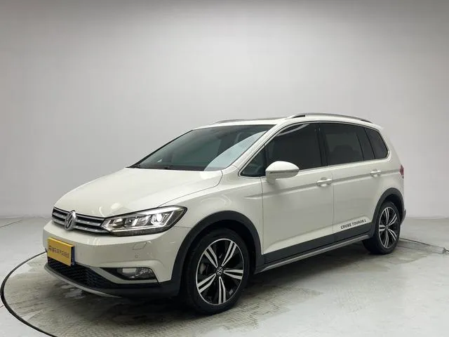 Volkswagen Touran L 280TSI DSG Edition 6 Seater, 2021 — фото 1