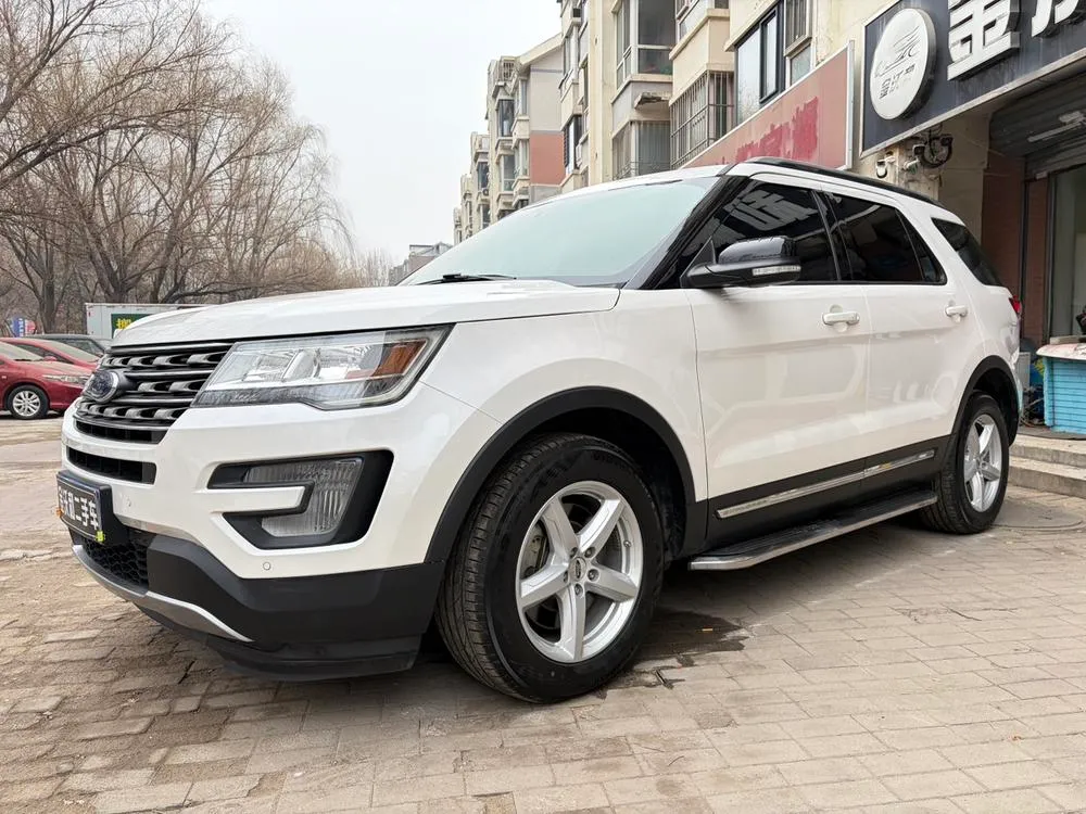 Ford Explorer (Import) 2.3T Style Edition, 2017 — фото 1